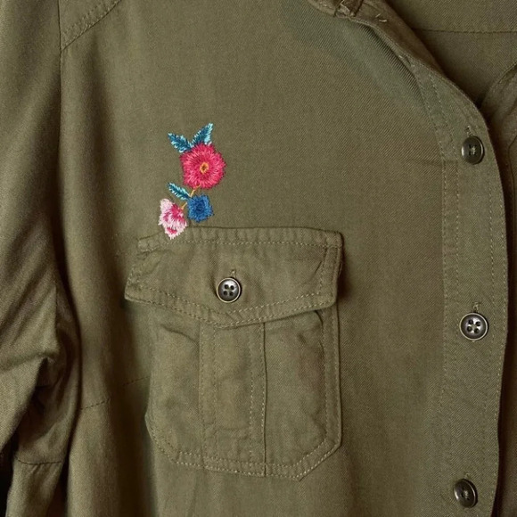 Torrid Green Embroidered Twill Button Shirt - Picture 8 of 11
